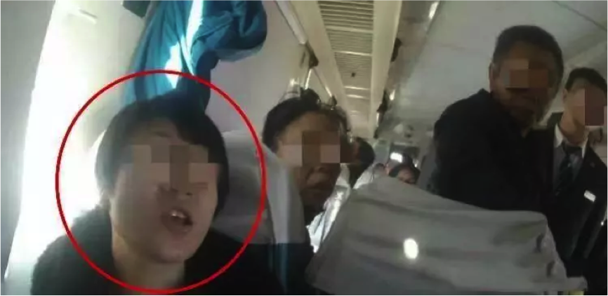 王有銀律師就“霸座”女子被拘留事件接受《法制晚報》采訪